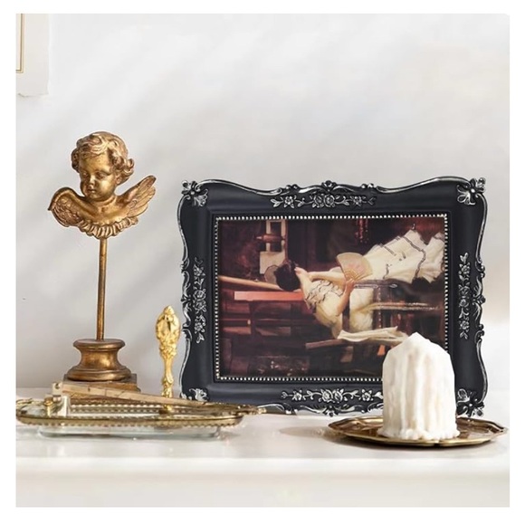 2 Antique Style Picture Frames for 2.5 x 3.5 Photos (NIB) - Picture 8 of 11